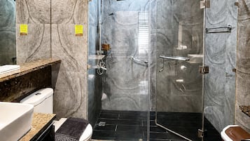 Two Bedroom Suite | Bathroom | Shower, rainfall showerhead, free toiletries, slippers