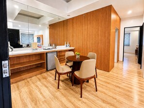 Suite, 2 slaapkamers | Gratis wifi, beddengoed