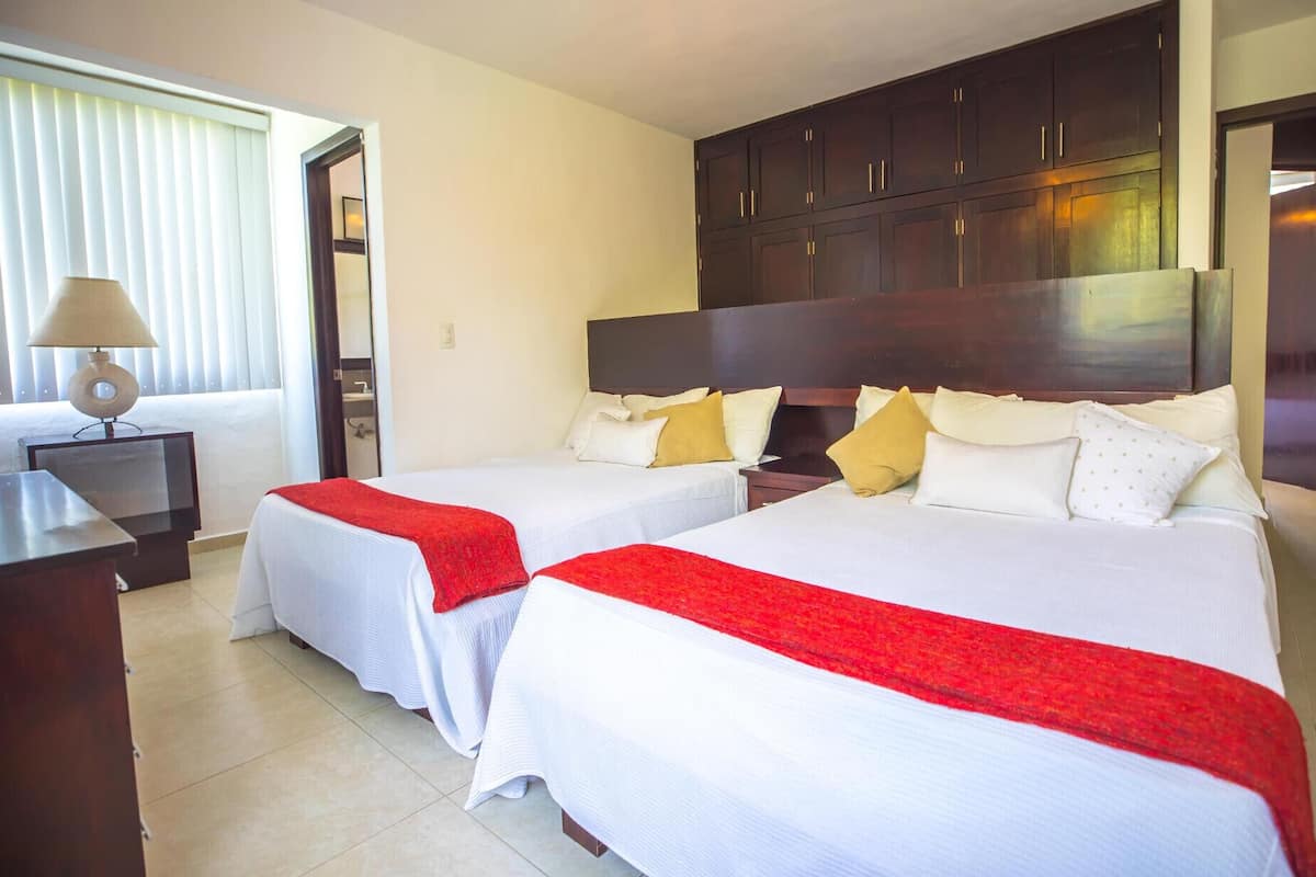 In-room safe, iron/ironing board (on request), WiFi (free), bed sheets
