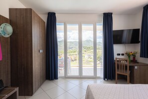 In-room safe, desk, blackout curtains, free WiFi