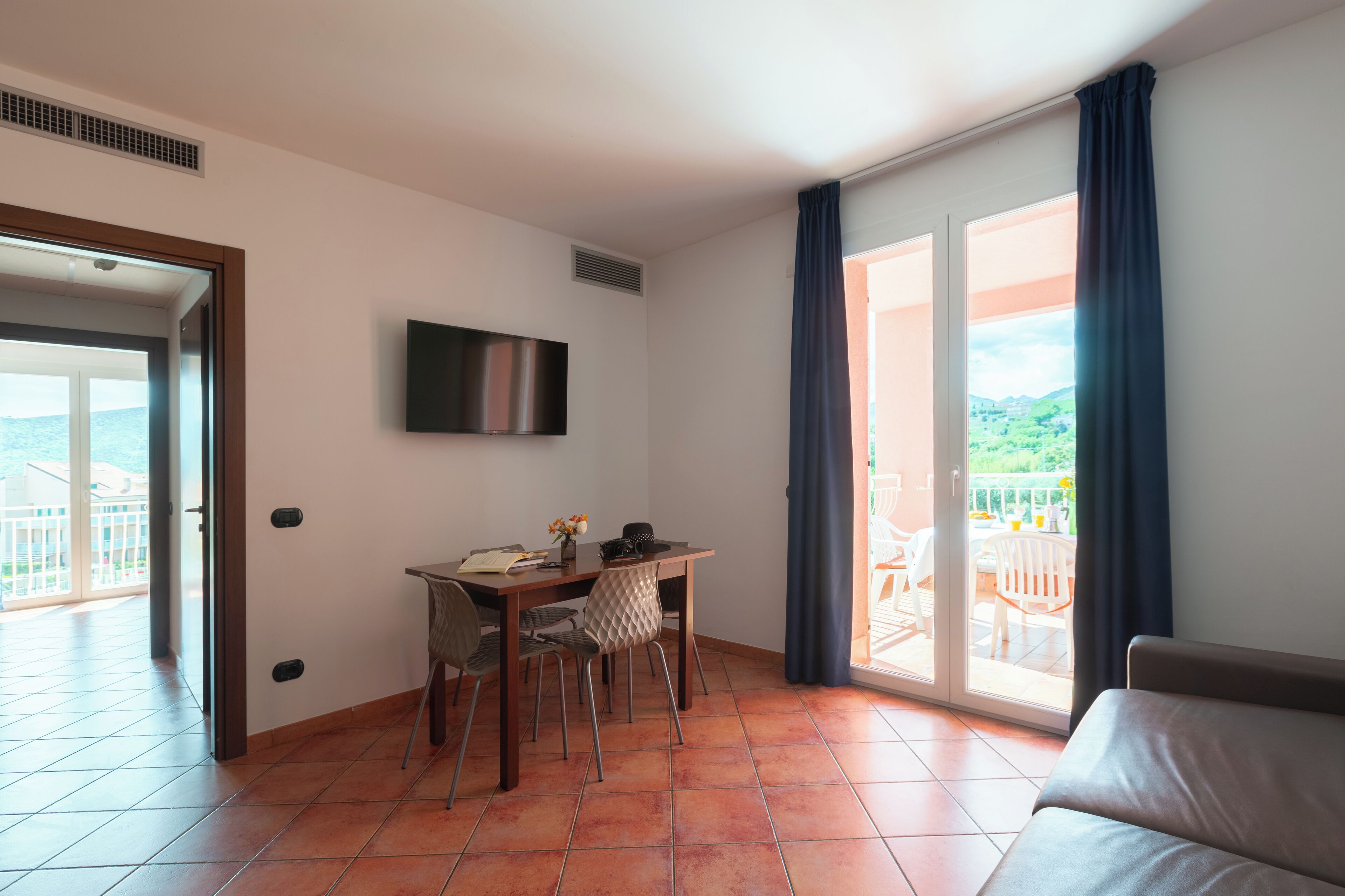 32-inch tv with satellite channels, table football, ping pong