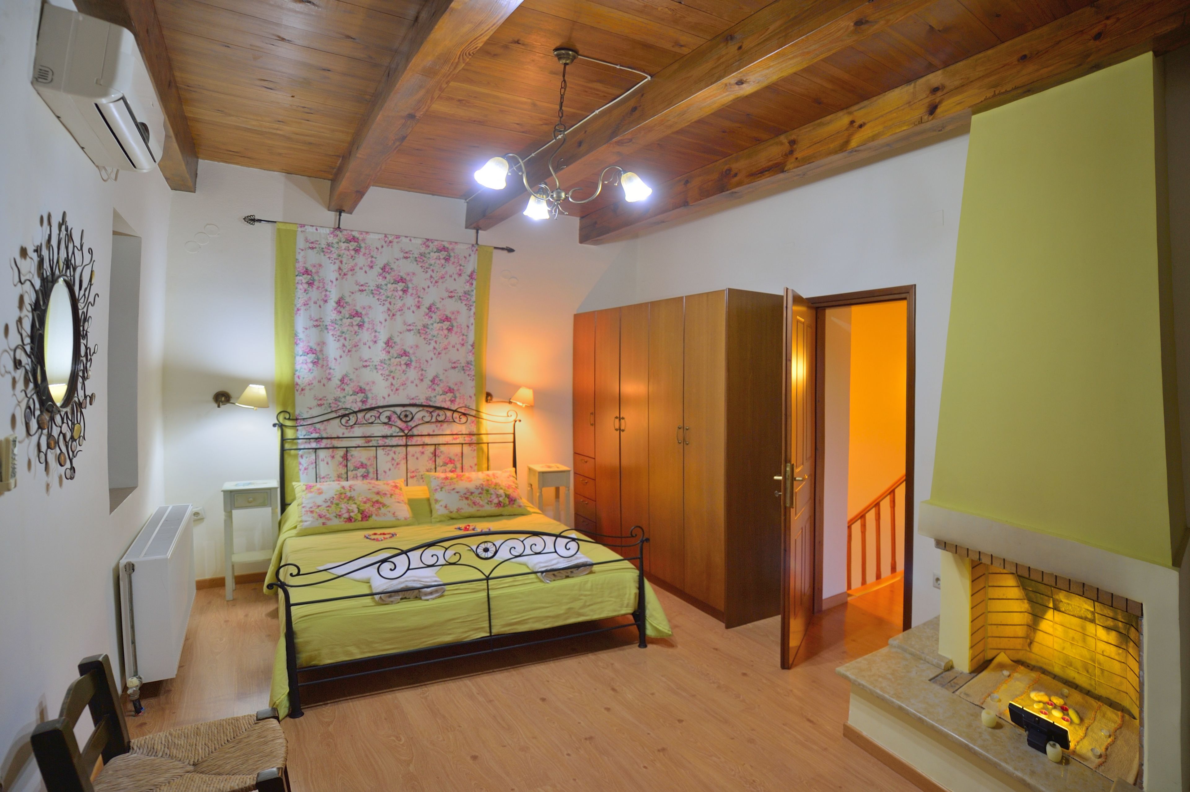 comfort studio, 1 bedroom, sea view (violeta) | 1 bedroom, tempur-pedic beds, in-room safe, individually decorated