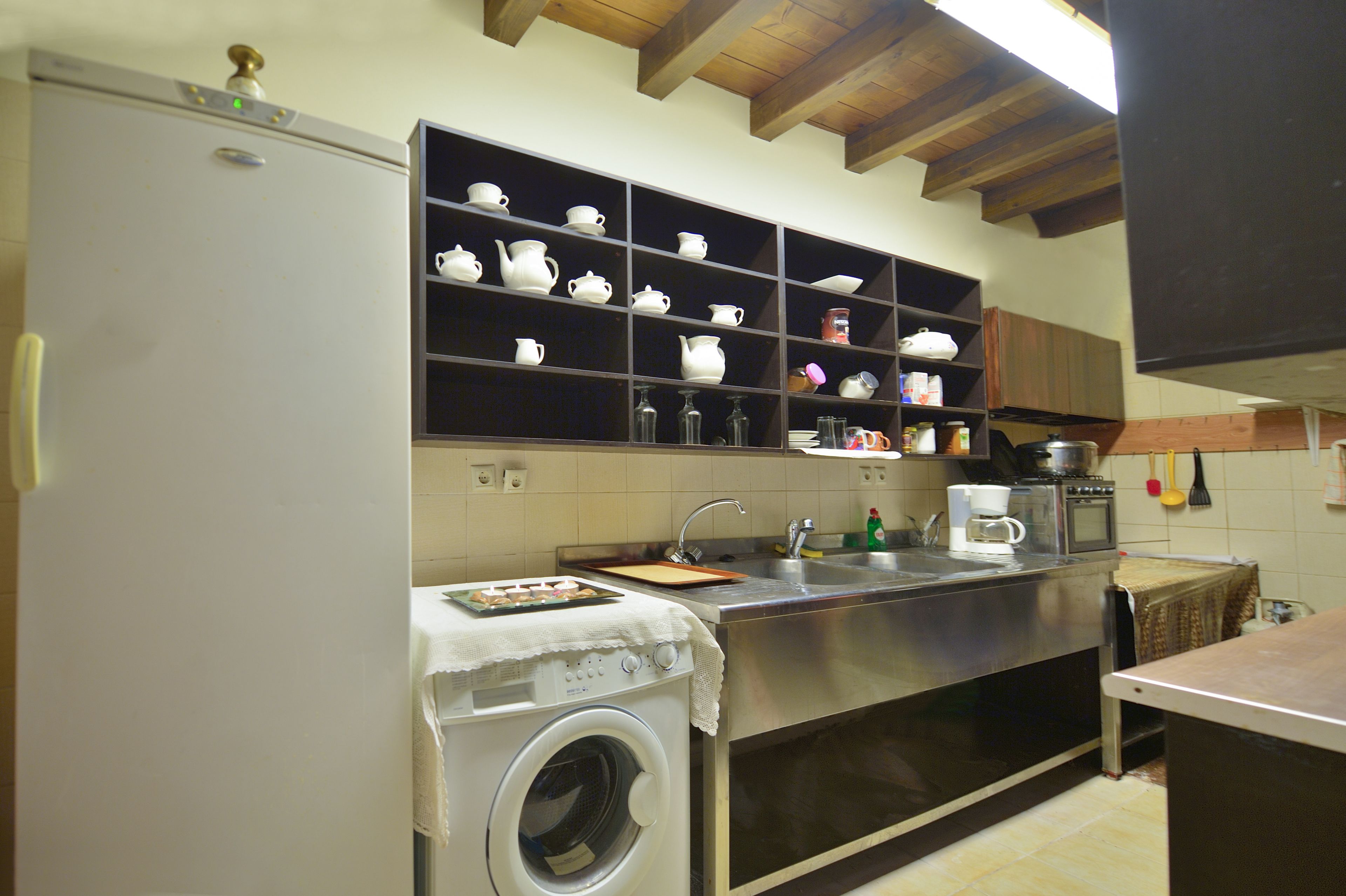 deluxe villa, 3 bedrooms, mountain view (triantafilo) | private kitchen | full-sized fridge, stovetop, electric kettle, cookware/dishes/utensils