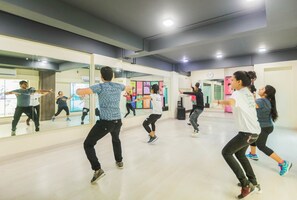 Facials - LYNQ CICO (Kolkata)