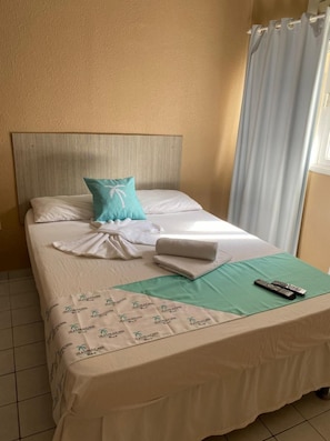 Quarto casal | 10 quartos, individualmente decorados, individualmente mobiliados