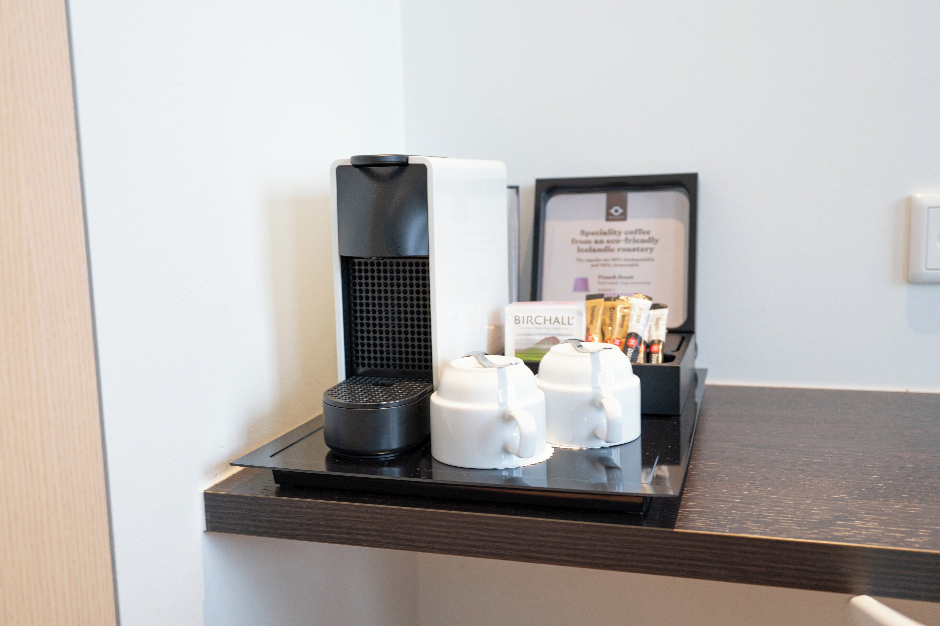 قهوة و/أو ماكينة صنع القهوة