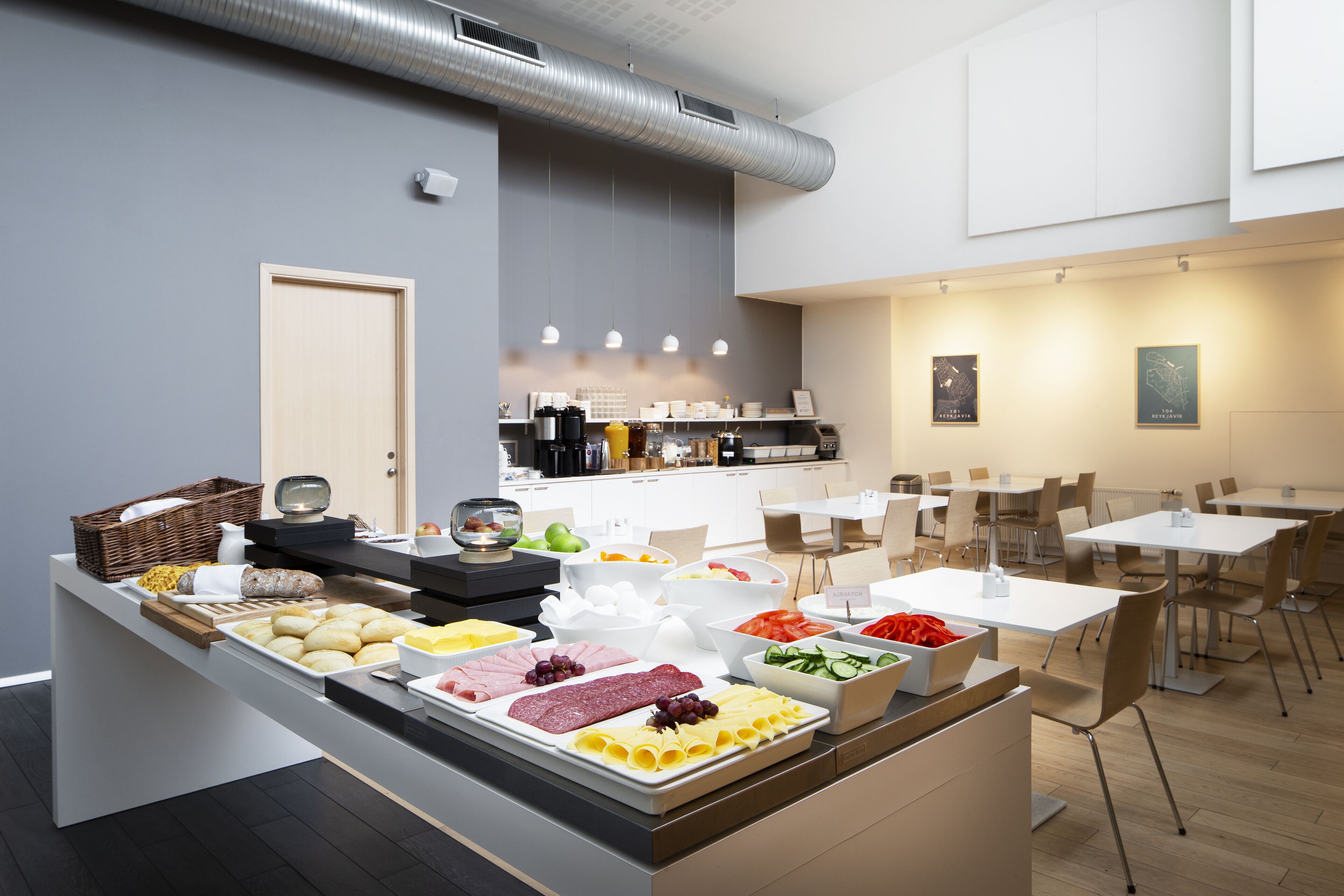 free daily continental breakfast