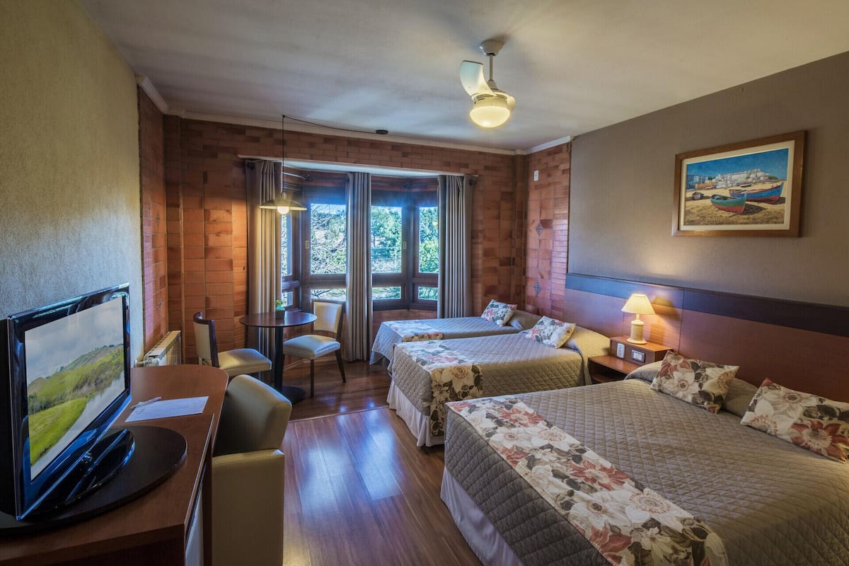 1 bedroom, in-room safe, free WiFi, bed sheets