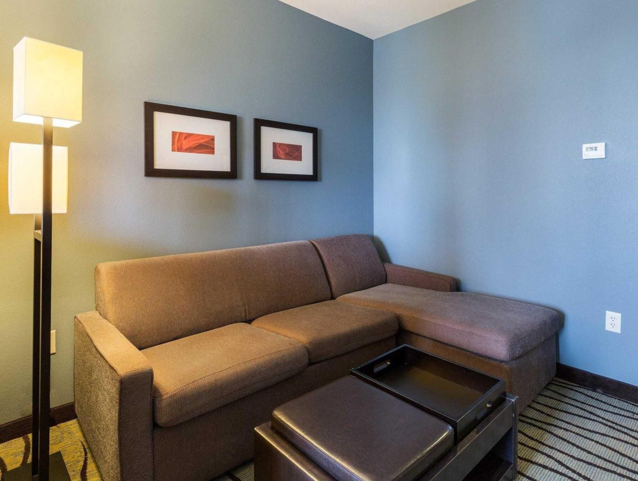 Living area | 42-inch LED TV with cable channels, TV