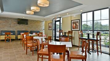 Gratis komplet morgenmad hver dag