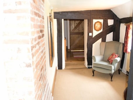 Single Room, Shared Bathroom | Miscellaneous