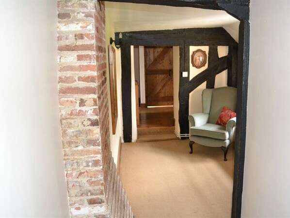 Doppia Standard, bagno condiviso | 1 camera, Wi-Fi