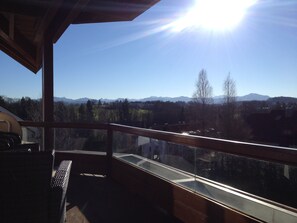 Appartement | Uitzicht vanaf balkon