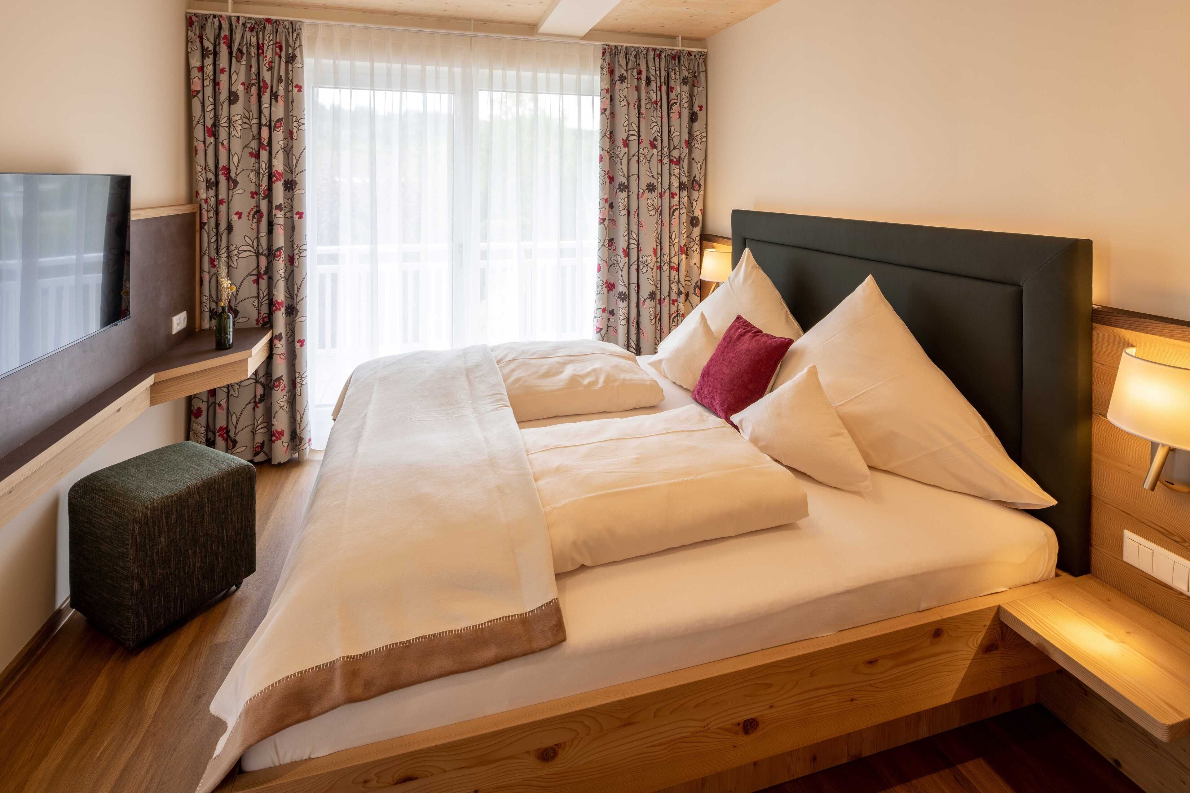 comfort apartment | in-room safe, individually decorated, individually furnished, free wifi