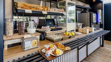 Frukostbuffé varje dag mot avgift