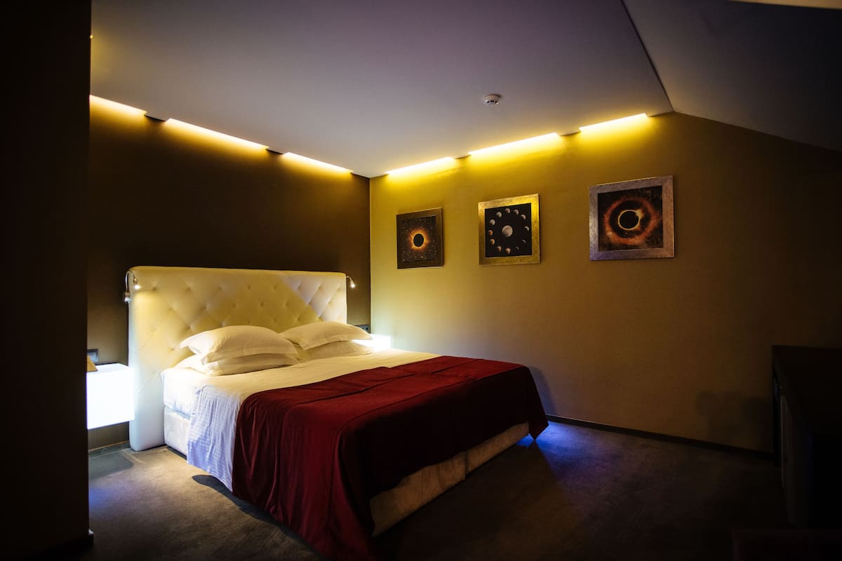 Superior Double or Twin Room | Premium bedding, minibar, in-room safe, desk