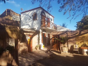 Fachada da propriedade