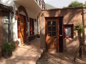 Courtyard - Hostal Puritama (San Pedro de Atacama)