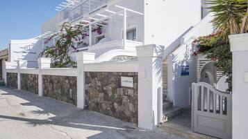 Entrada de la propiedad