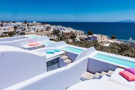 Blue Waves Hotel