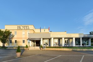 Front of property - Hôtel des Mosaïques (Orbe)