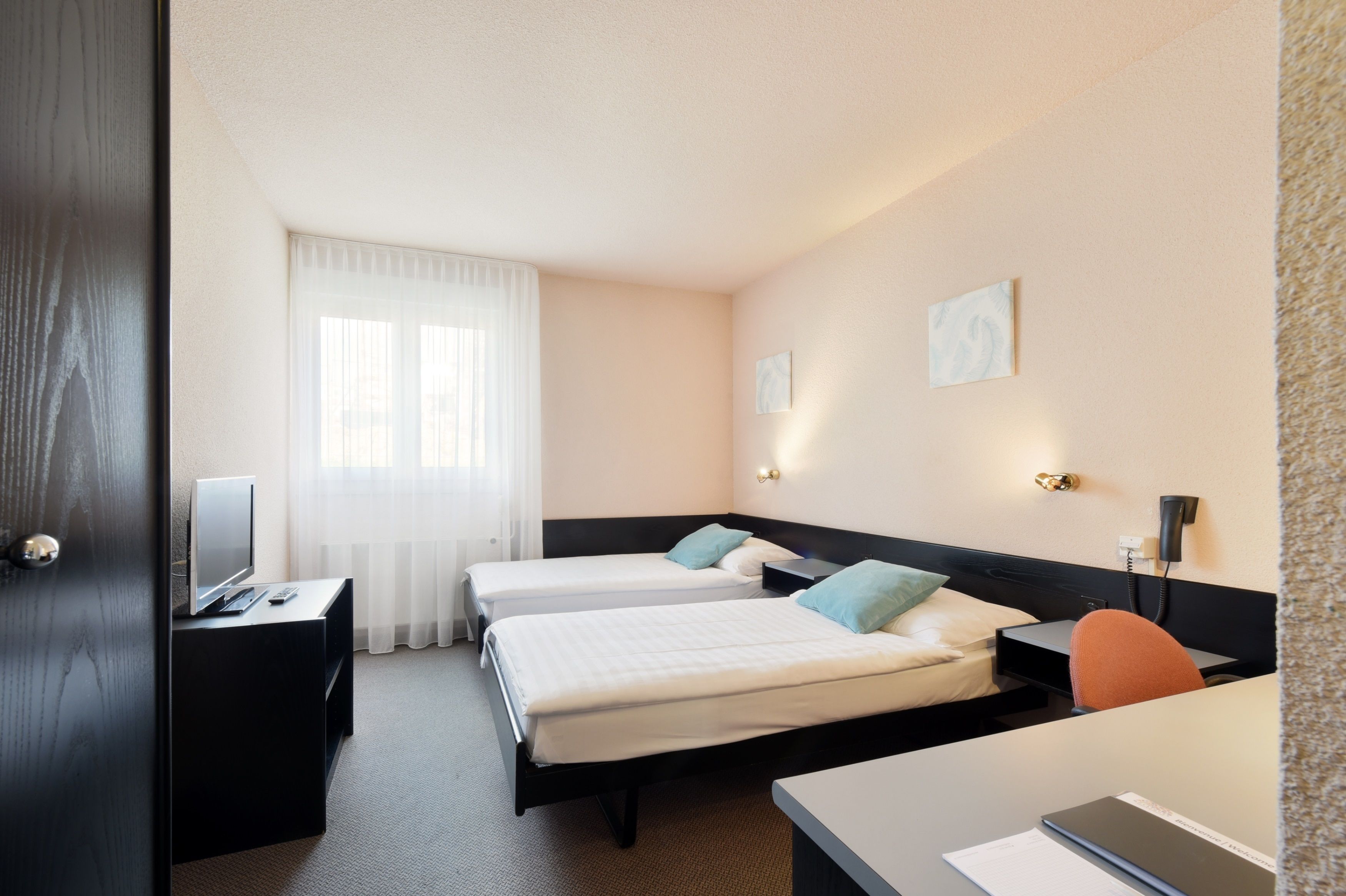 twin room | in-room safe, desk, laptop workspace, free cots/infant beds