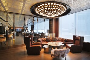 Bar (on property) - Hyatt Regency Gurgaon (Gurugram)