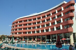 Exterior - Mena Palace (Sunny Beach)