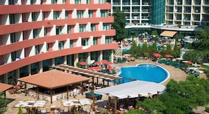 Indoor pool, outdoor pool - Mena Palace (Sunny Beach)