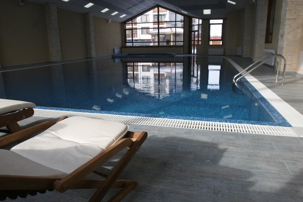 Piscine couverte