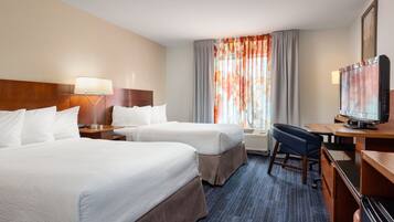 Caixa forta a l'habitació i escriptori