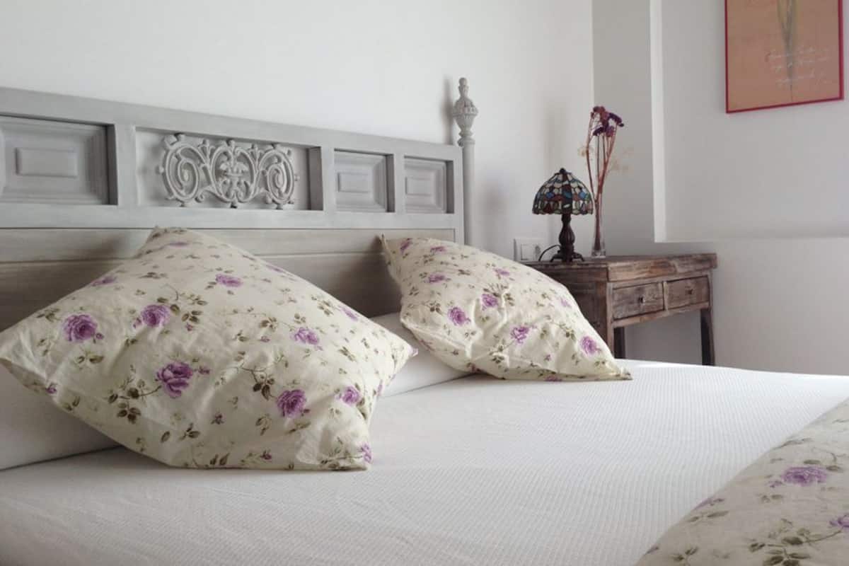 Standard Double Room | Minibar, desk, cribs (free), WiFi (free)