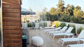 Sundeck