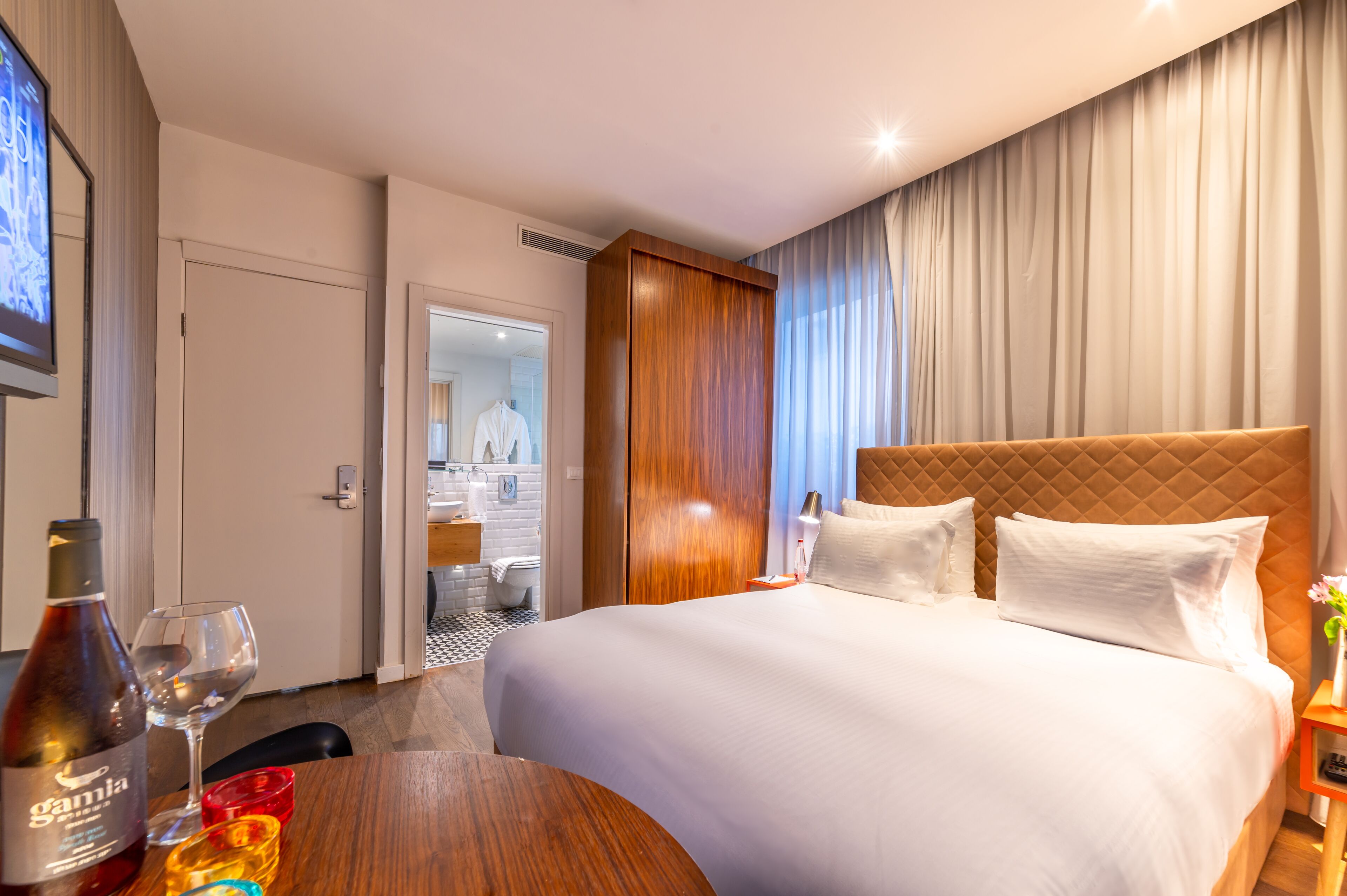 classic double or twin room | 1 bedroom, hypo-allergenic bedding, in-room safe, desk