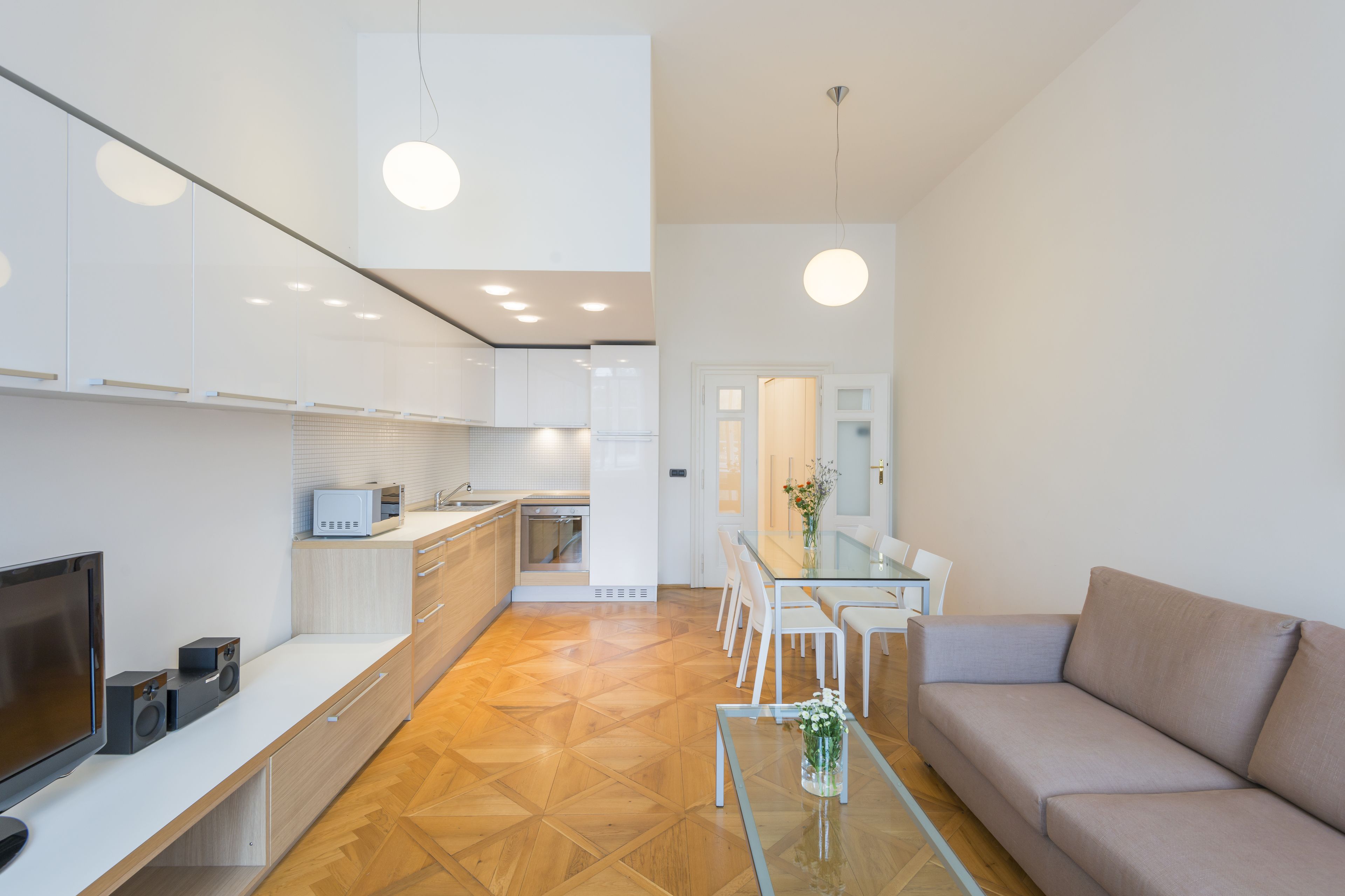 Apartment, 1 Bedroom (Number 2) | Private kitchen | Full-size fridge, microwave, coffee/tea maker