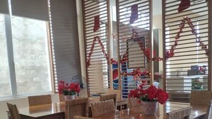 Breakfast area - Marianne Home Inn (Puerto Princesa)