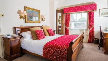 Standard Double Room | Individually decorated, individually furnished, desk, iron/ironing board