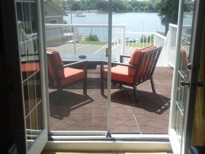 Terrace/patio - Bayside Inn & Waterfront Suites (Kingston)