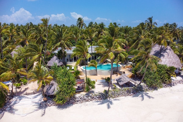 Suite with Sea View ( Villa Kidosho ) | Premium bedding, minibar, in-room safe, individually decorated