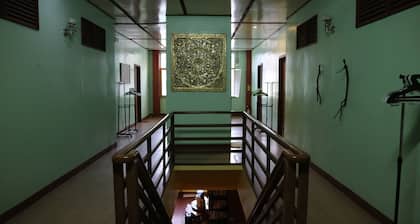 Lolo Oyong Pension House