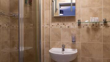 Quarto duplo, suíte | Banheiro