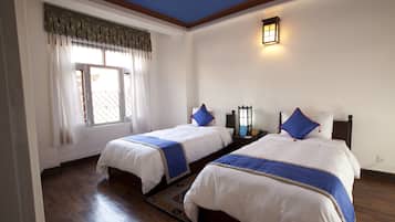 Hypo-allergenic bedding, Select Comfort beds, minibar, in-room safe