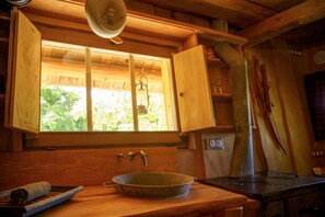 Ferienhütte (Trappeur) | Eigene Küche | Kühlschrank, Mikrowelle, Herdplatte, Geschirrspüler