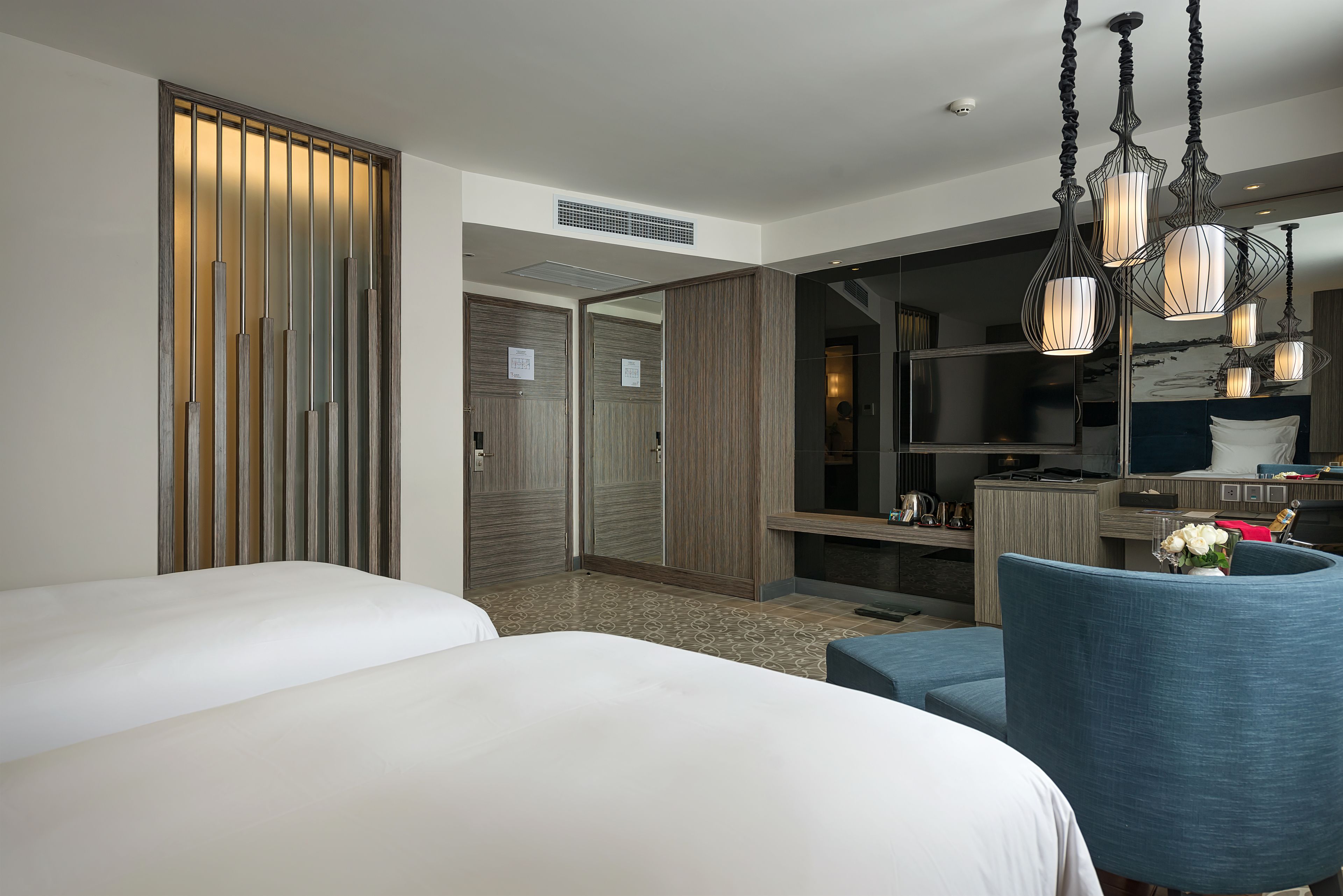 Trend Double Suite | In-room safe, desk, blackout drapes, free WiFi