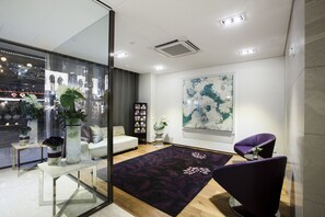 Lobby - The Grand Hotel Myeongdong (Seoul)