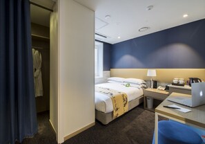 Standard-Doppelzimmer | Zimmersafe, Schreibtisch, schallisolierte Zimmer, kostenloses WLAN