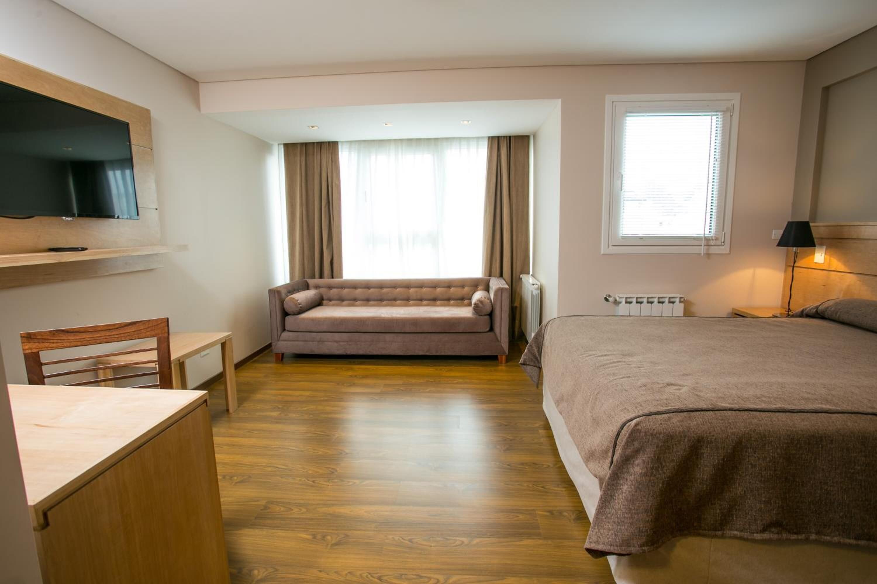 minibar, in-room safe, desk, blackout curtains