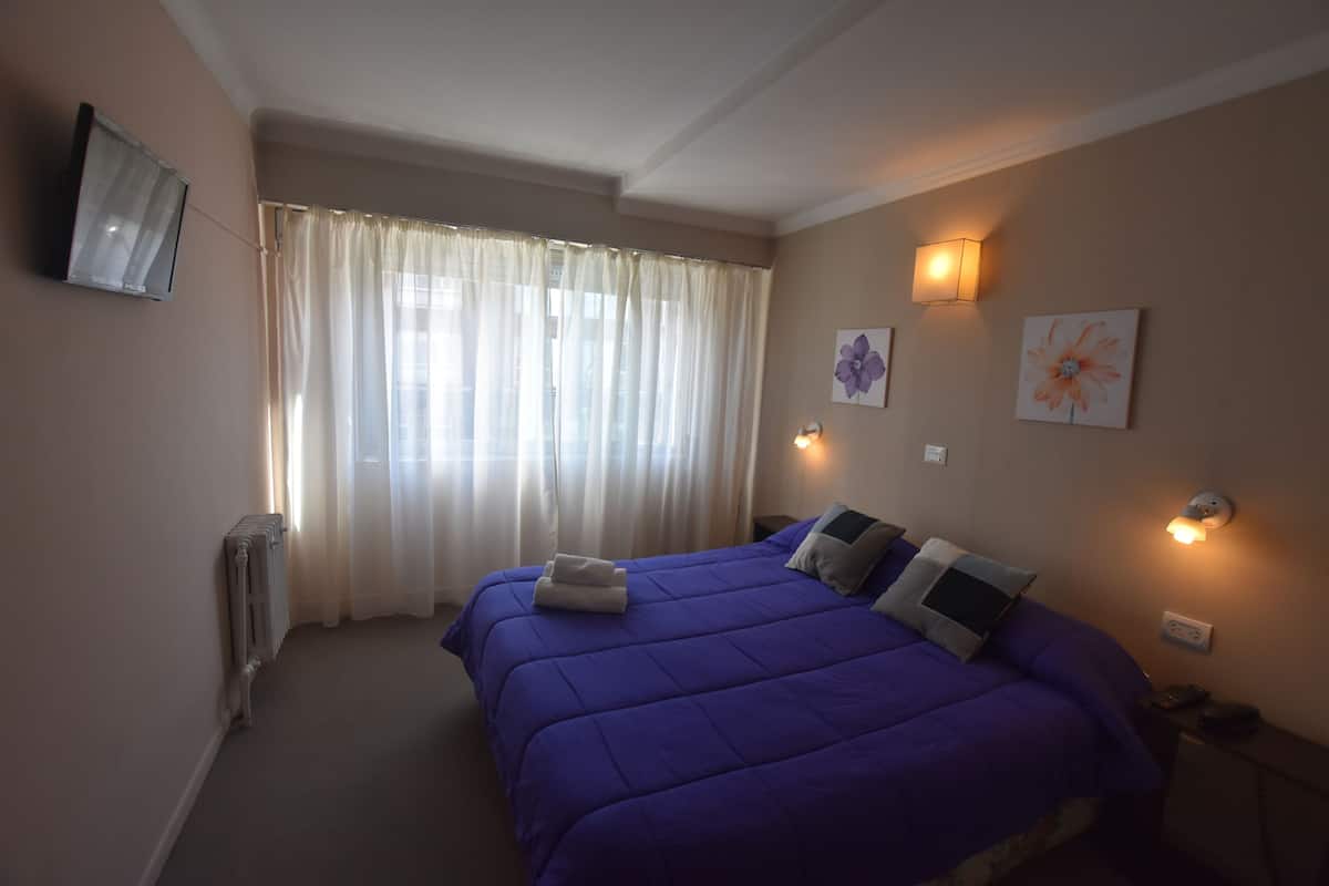 Habitación estándar doble | Colchones viscoelásticos, caja fuerte, camas supletorias y wifi gratis