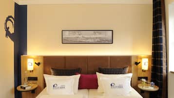Economy Double Room, Shared Bathroom (bathroom 2nd floor) | Hypo-allergenic bedding, down duvets, individually decorated