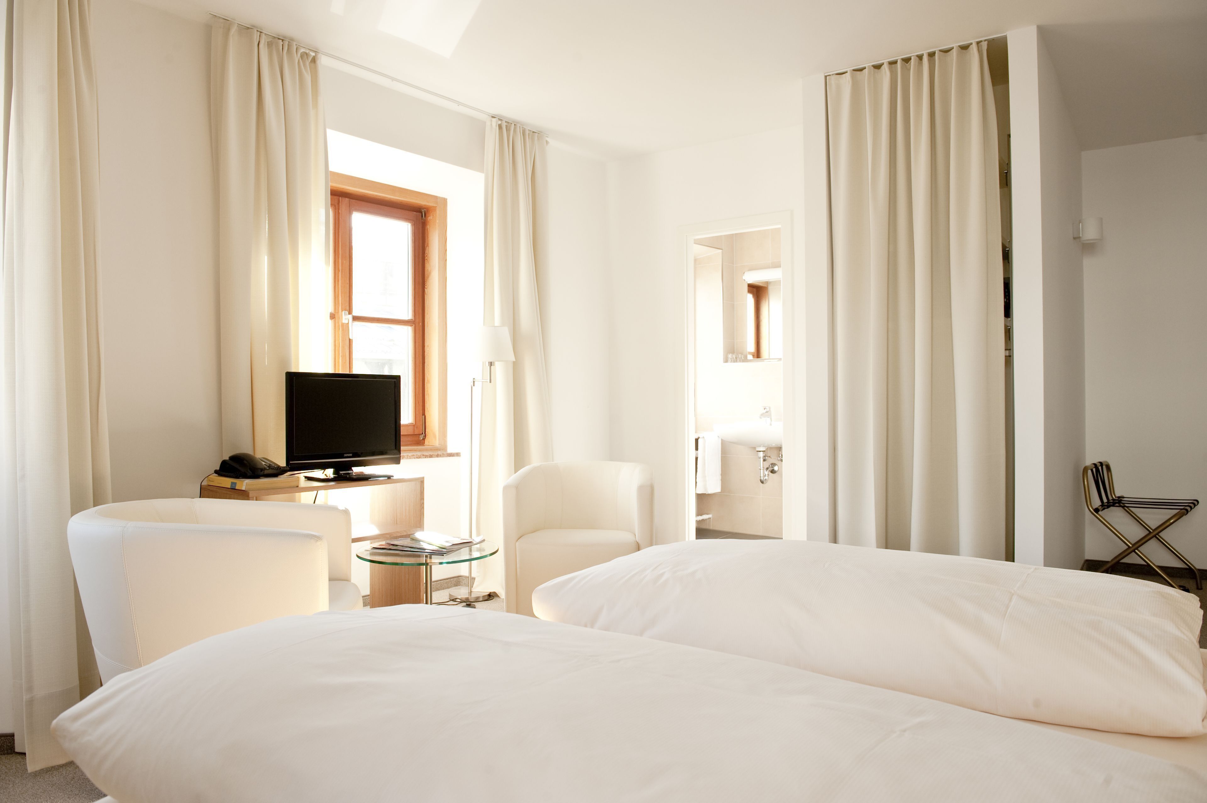 Hypo-allergenic bedding, down comforters, individually decorated